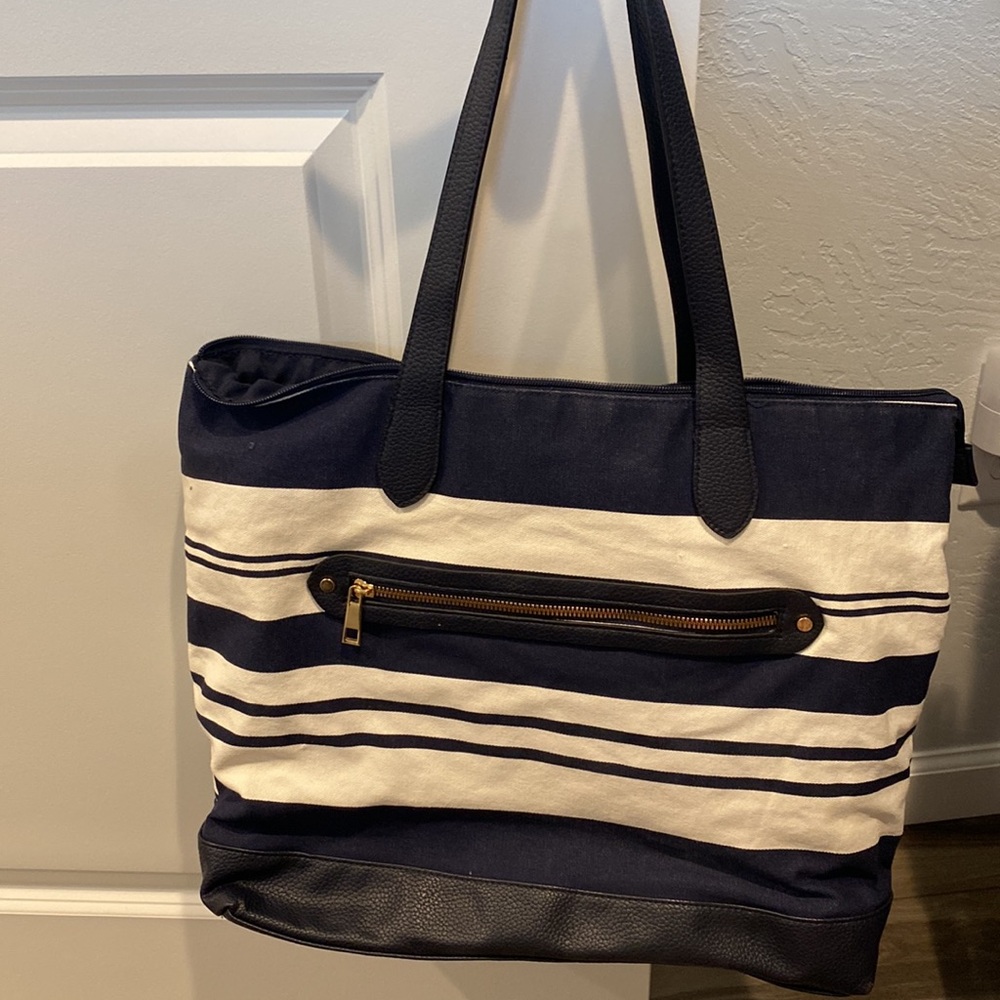 Beach Bag - Picture 5 of 6
